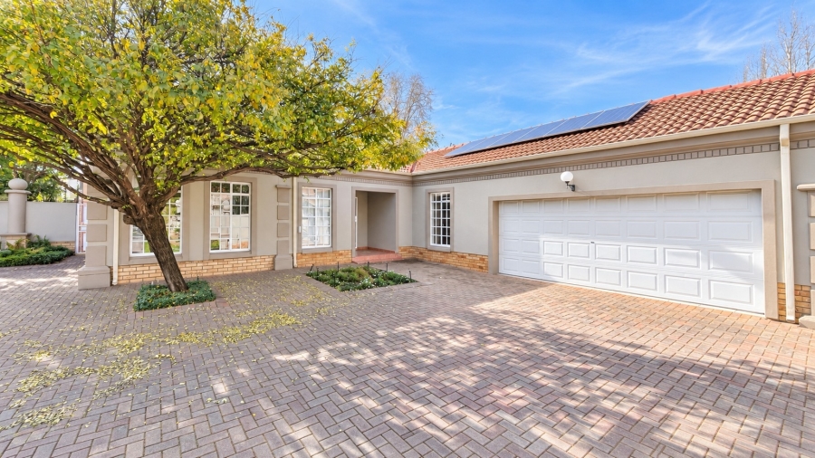 3 Bedroom Property for Sale in Wilkoppies North West